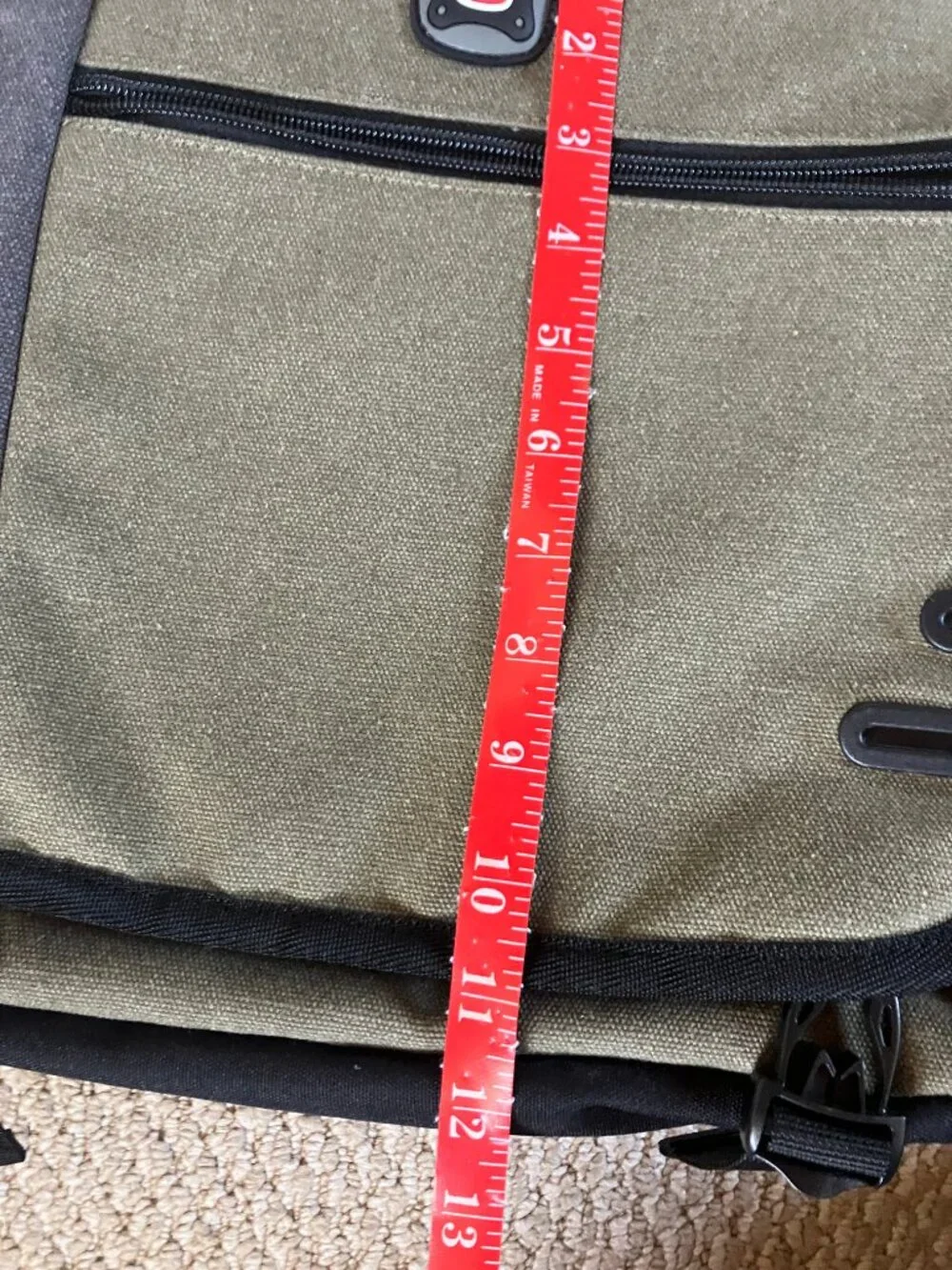 NWOT Swiss Gear Wenger Zinc model laptop/messenger bag Padded Laptop Compartment